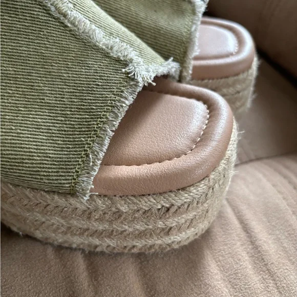 Lucky Brand Olive Green Wedge Sandals - Picture 3 of 7